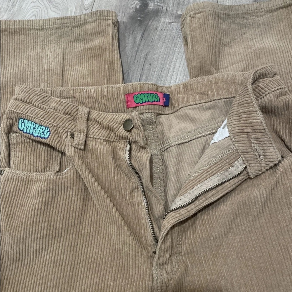 Empyre Beige straight leg jean size 3Woman(27inches waist)